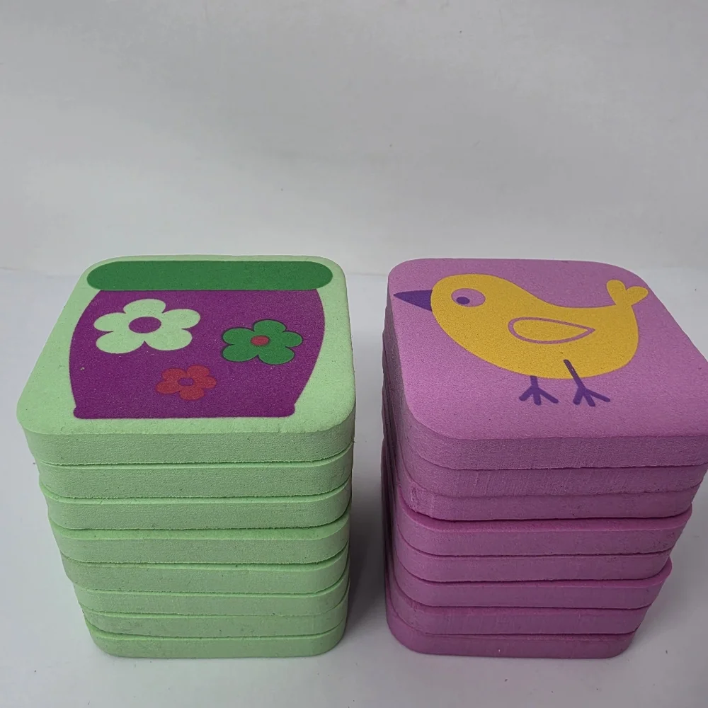 Munchkin Splash Tiles Bath Toys Pictured Squares Pink Light Green 16 Count